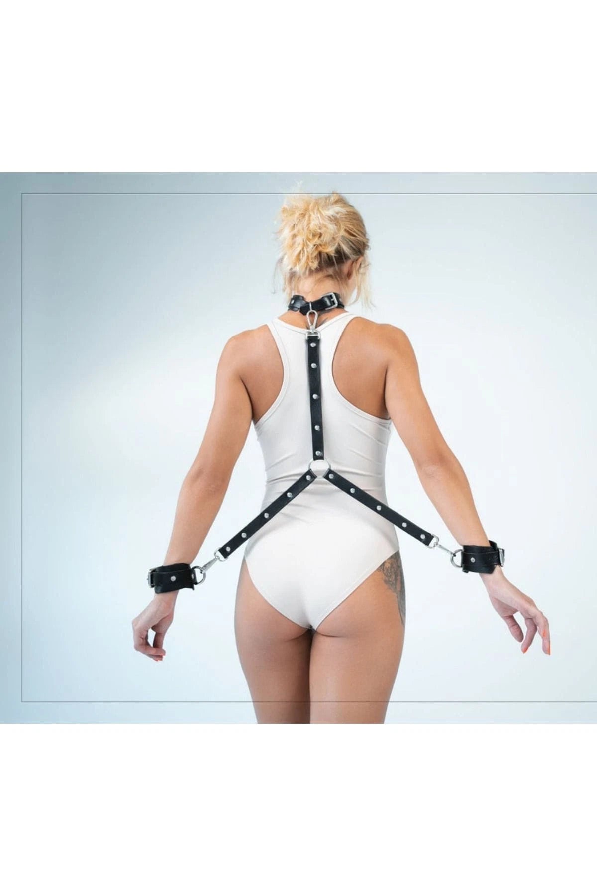 Deri Fantezi Esaret Kelepçesi