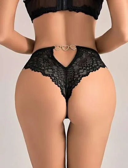 Dantel Siyah Kalp Metal Aksesuarlı Fantezi Külot