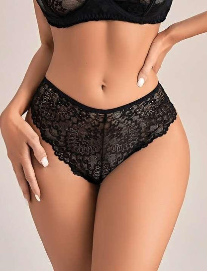 Dantel Siyah Kalp Metal Aksesuarlı Fantezi Külot