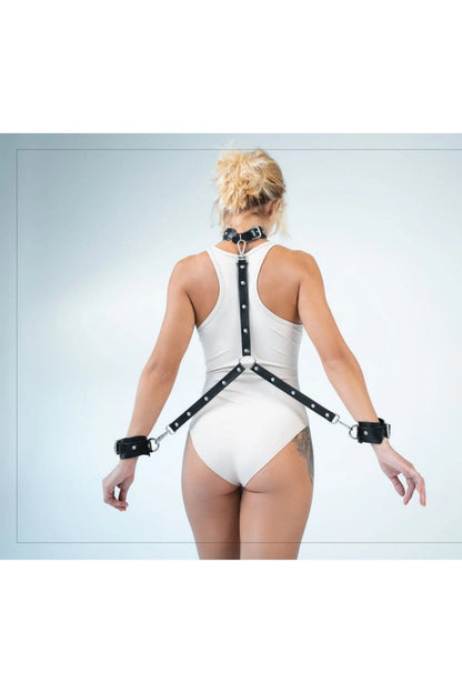 Deri Fantezi Esaret Kelepçesi